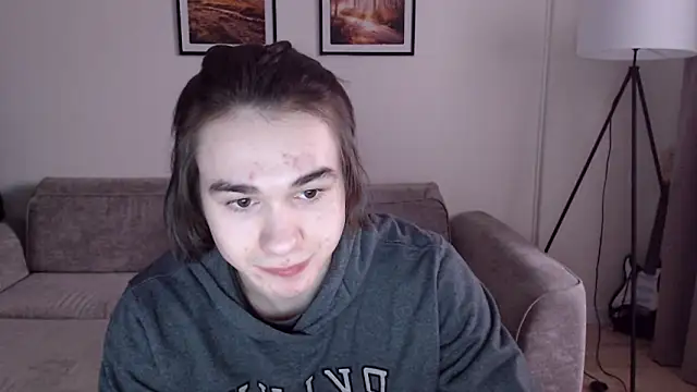 Snapshot of MarkusDean chatting on 1, 3, 2025 MarkusDean online show from 1, 3, 2025