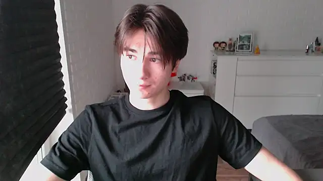 Snapshot of MarkusDean chatting on 9, 10, 2025 MarkusDean online show from 9, 10, 2025