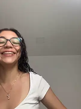 uniquerossie online show from 14, 12, 2025