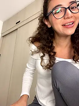 uniquerossie online show from 15, 1, 2026