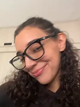 Snapshot of uniquerossie chatting on 2, 8, 2026 uniquerossie online show from 2, 8, 2026