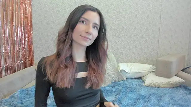 crystalnut online show from 2, 2, 2025