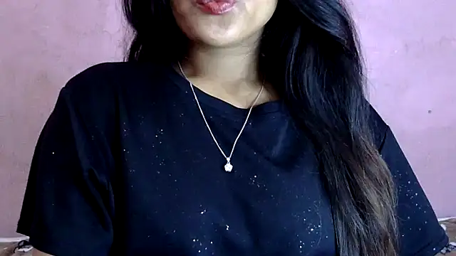 Snapshot of charming_karishma chatting on 14, 12, 2024 charming karishma online show from 14, 12, 2024