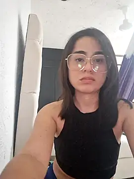 Snapshot of estibaliz chatting on 13, 9, 2025 estibaliz online show from 13, 9, 2025