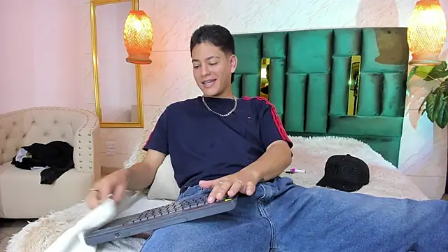 Levy Steve online show from 30, 11, 2025