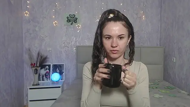 KaraCriegs online show from 14, 3, 2025