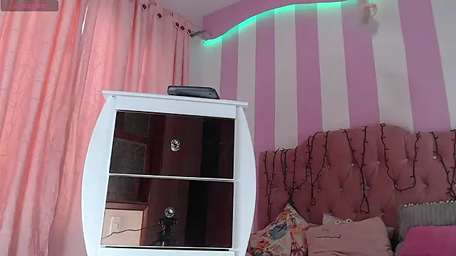 Snapshot of zaleya_mateus chatting on 23, 9, 2025 zaleya mateus online show from 23, 9, 2025