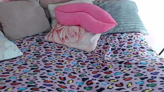 zaleya mateus online show from 16, 4, 2026