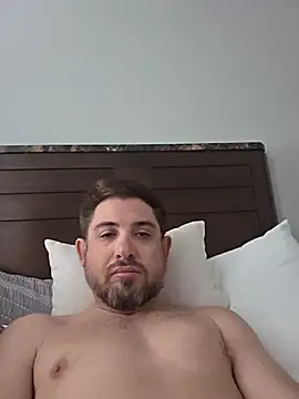 Snapshot of caliguy37 chatting on 4, 7, 2026 caliguy37 online show from 4, 7, 2026