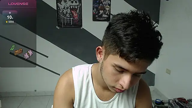 Snapshot of harold_18_ chatting on 4, 12, 2024 harold 18 online show from 4, 12, 2024