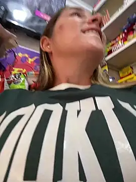 Snapshot of Iris_love18 chatting on 11, 2, 2025 Iris love18 online show from 11, 2, 2025