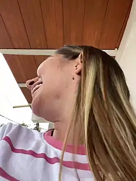 Snapshot of Iris_love18 chatting on 15, 2, 2025 Iris love18 online show from 15, 2, 2025