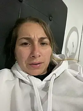 Snapshot of Iris_love18 chatting on 16, 2, 2025 Iris love18 online show from 16, 2, 2025