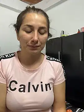 Snapshot of Iris_love18 chatting on 2, 3, 2025 Iris love18 online show from 2, 3, 2025