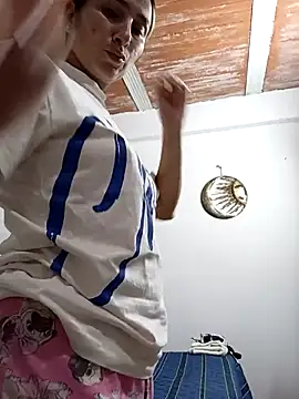 Snapshot of Iris_love18 chatting on 25, 9, 2025 Iris love18 online show from 25, 9, 2025