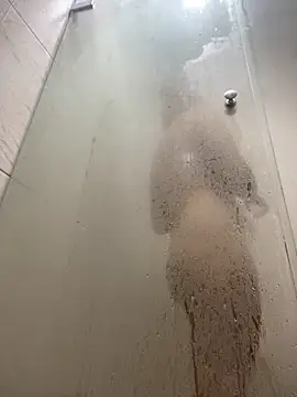 Snapshot of Iris_love18 chatting on 25, 10, 2025 Iris love18 online show from 25, 10, 2025