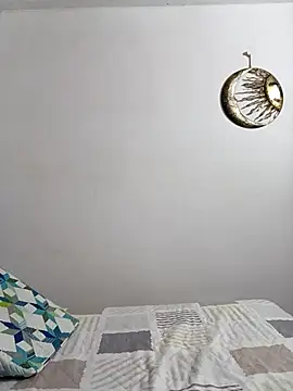 Snapshot of Iris_love18 chatting on 9, 11, 2025 Iris love18 online show from 9, 11, 2025