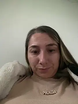 Snapshot of Iris_love18 chatting on 15, 11, 2025 Iris love18 online show from 15, 11, 2025