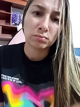 Snapshot of Iris_love18 chatting on 18, 11, 2025 Iris love18 online show from 18, 11, 2025