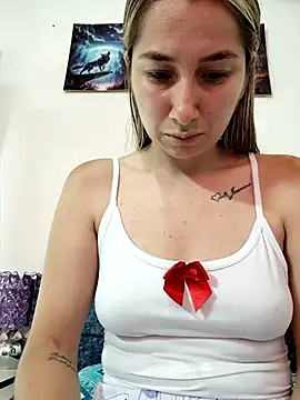 Snapshot of Iris_love18 chatting on 22, 4, 2026 Iris love18 online show from 22, 4, 2026