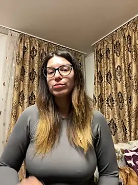 NadiraNoor online show from 6, 2, 2026