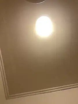 Snapshot of milkyhonybaby chatting on 28, 10, 2025 milkyhonybaby online show from 28, 10, 2025