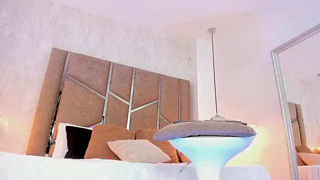 Snapshot of Martinaa_Jones_ chatting on 29, 3, 2026 Martinaa Jones online show from 29, 3, 2026