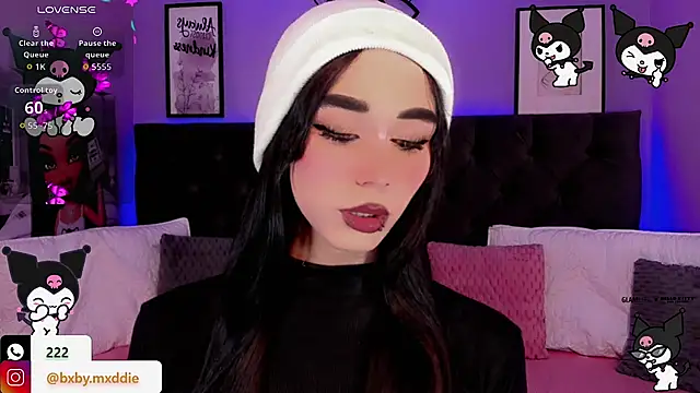 kimMaddiee online show from 13, 10, 2025