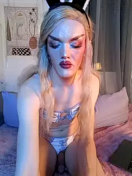 Snapshot of LillyAmore chatting on 29, 12, 2024 LillyAmore online show from 29, 12, 2024