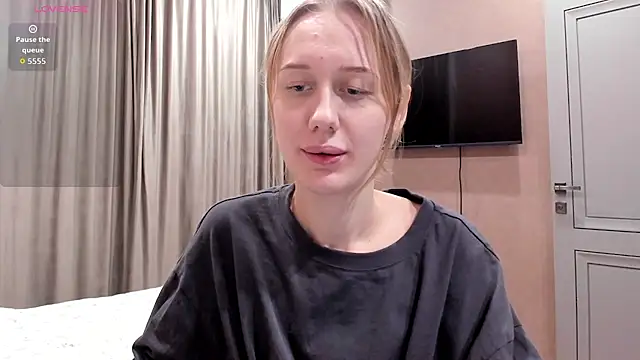 Mika Ray online show from 13, 12, 2025