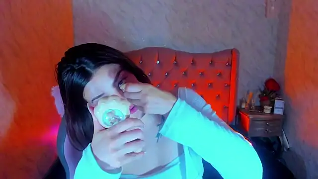 LiaHarryis online show from 20, 1, 2025