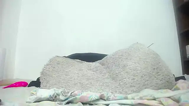 candyladyboy online show from 9, 1, 2025