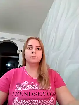 Lady nice cat online show from 18, 1, 2025