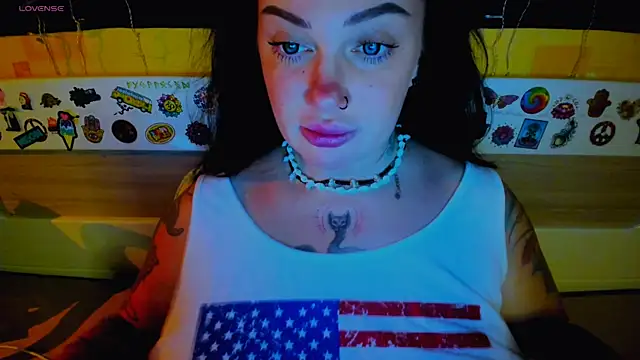 EllieOz online show from 4, 11, 2025