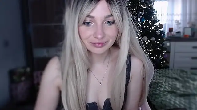 Snapshot of Yoda21 chatting on 1, 1, 2025 Yoda21 online show from 1, 1, 2025