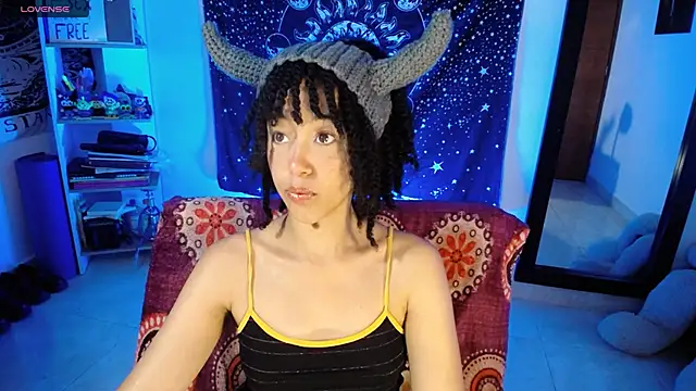 Snapshot of ela_0 chatting on 26, 6, 2026 ela 0 online show from 26, 6, 2026