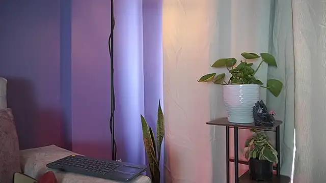 roselinedior online show from 13, 7, 2026