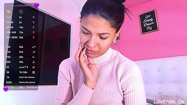 daddyissuesss  online show from 8, 3, 2025