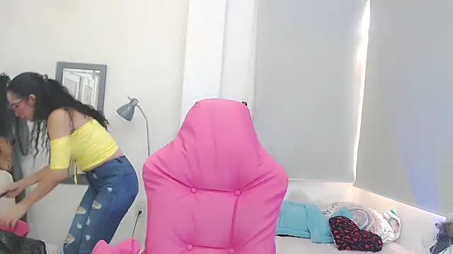 sasha mom69  online show from 24, 3, 2026