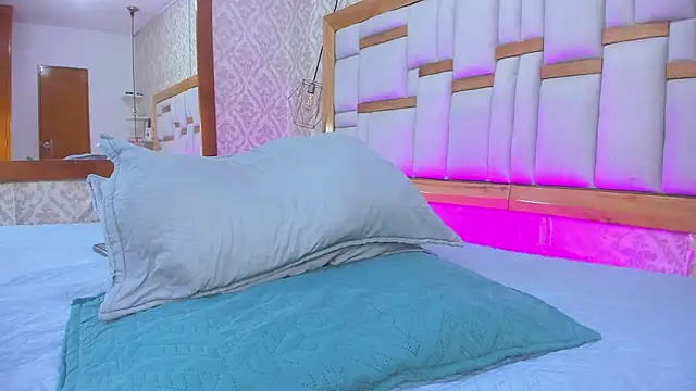 arl chloee online show from 13, 11, 2025