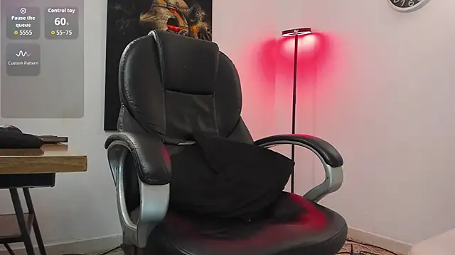 Snapshot of Nicolas_Fellener chatting on 20, 10, 2025 Nicolas Fellener online show from 20, 10, 2025