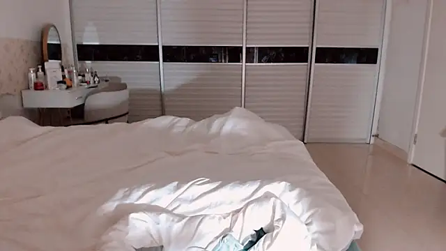 -Lucky Girl online show from 14, 10, 2025