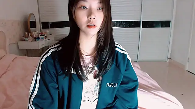 -Lucky Girl online show from 14, 4, 2026