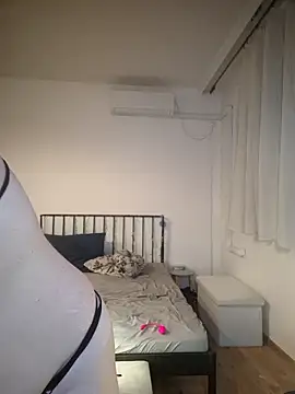 Jassiundich2 online show from 18, 9, 2025