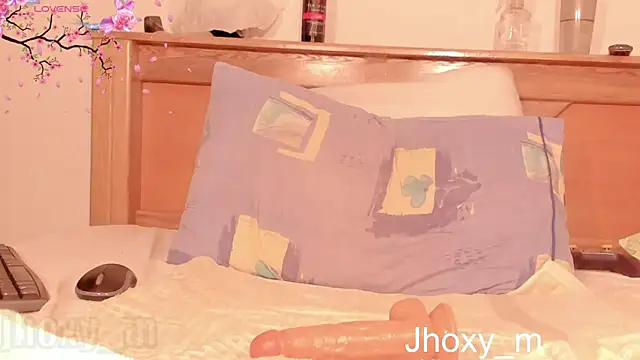 Snapshot of Jhoxy_M chatting on 12, 2, 2025 Jhoxy M online show from 12, 2, 2025
