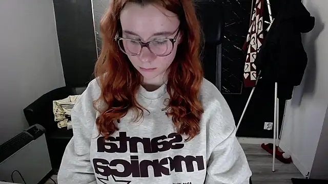 littleviki7 online show from 22, 12, 2024