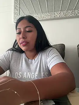 emmyjhonson07 online show from 5, 1, 2026