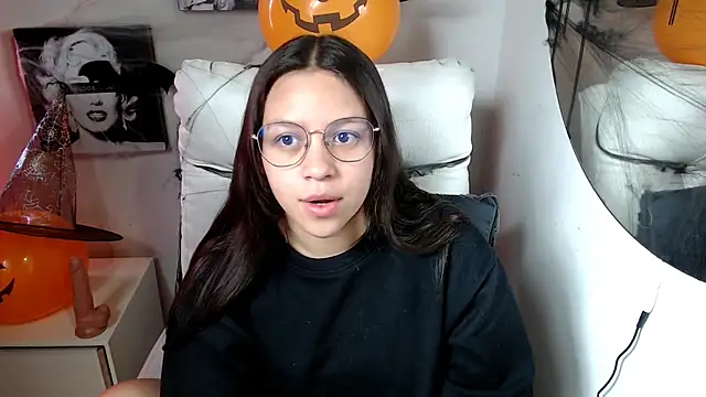 SamanthaRoldaan online show from 15, 10, 2025