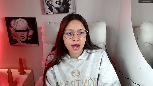 SamanthaRoldaan online show from 15, 12, 2025