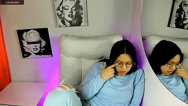 SamanthaRoldaan online show from 18, 4, 2026